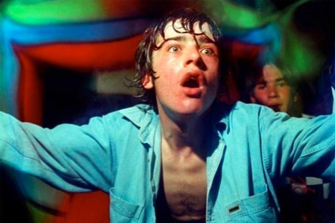 Estudo diz que aos 37 você é velho demais para a balada