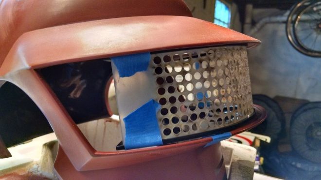 Aprenda a fazer seu próprio capacete de Daft Punk