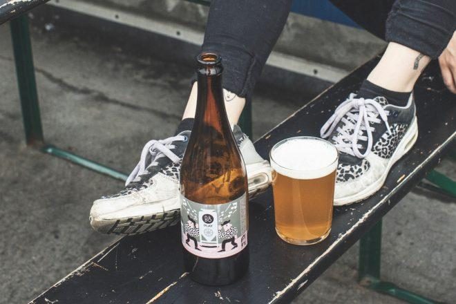 Bang & Olufsen lança cerveja fermentada com vibrações musicais