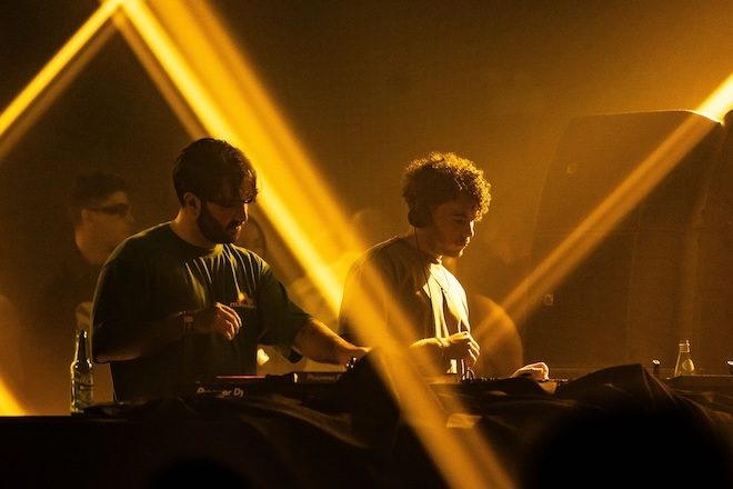 WARM Global Dance Radio Chart na Billboard reforça papel estratégico do rádio na música eletrônica
