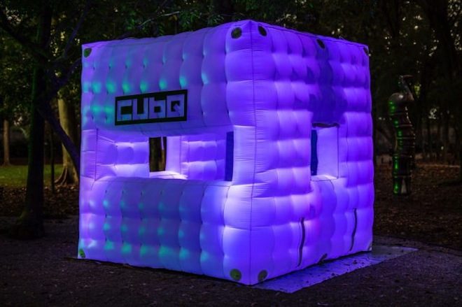 Conheça o CUBQ: o bar inflável e itinerante