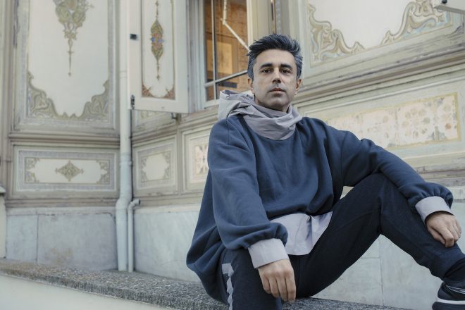 KRCL​, artista de Istambul, apresenta seu mais novo single​ 'Goe'