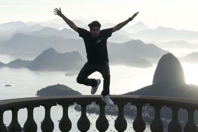 Inédito: DJ e produtor Lucas Frota grava set de house music no Cristo Redentor