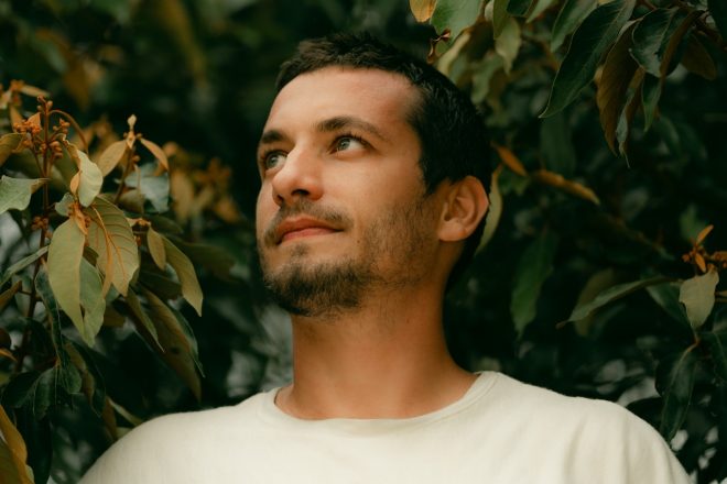 Void A: Mezomo amplia o universo da gravadora VAZIO em primeira compilação
