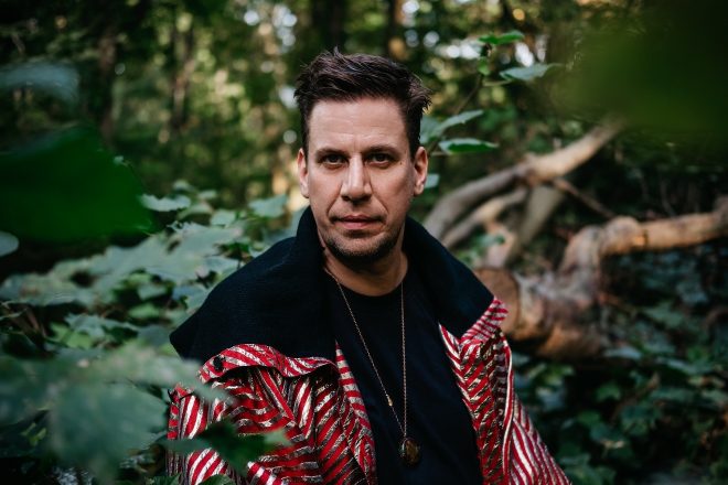 Oliver Koletzki estreia “Schnapsidee” pela Stil vor Talent e expande o álbum “12”