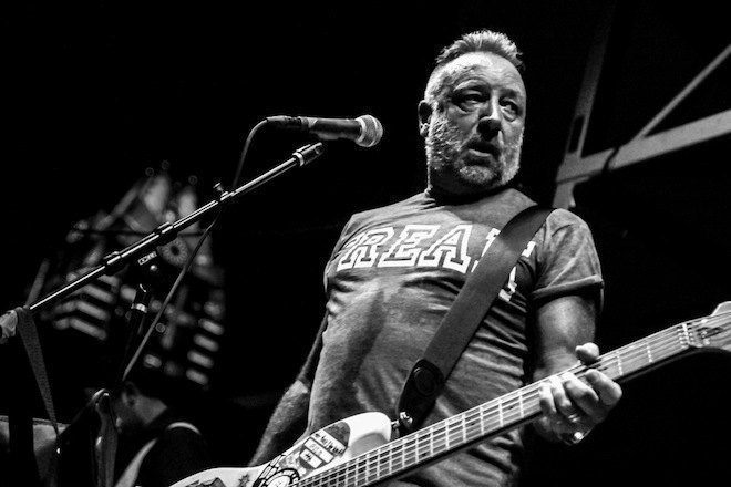 Peter Hook Apresenta Turnê De 'Substance' No Brasil