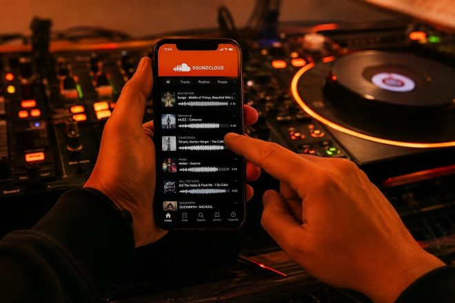 SoundCloud vai lançar venda de música direta aos fãs