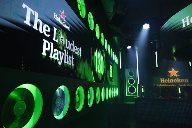 'One Kiss', de Calvin Harris e Dua Lipa, lidera ranking de reação do público no Rock in Rio 2026