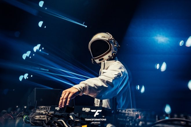The Rocketman lança 'OUTCAST' com 20 faixas, grandes colaborações e campanha ao longo de 2026