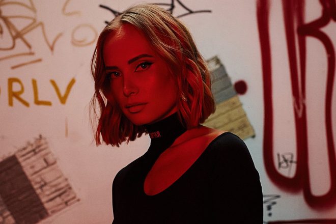 Yulia Niko lança remix oficial da faixa 'See Me Burn' de Moullinex & GPU Panic