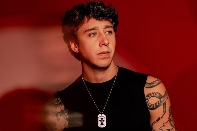 Zuezeu apresenta 'Weightless' e inaugura uma nova fase com sonoridade mais luminosa