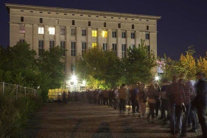 Tente Entrar No Club Berghain Através Desse Simulador Virtual