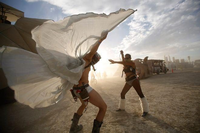 Burning Man anuncia tema da edição 2023: 'Animalia'