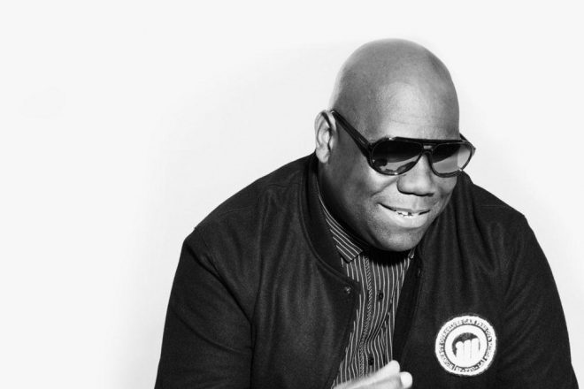 Reveja Carl Cox no Mixmag Live 