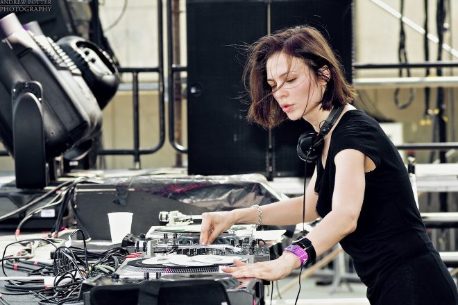 Como lançar uma gravadora independente de sucesso: Nina Kraviz