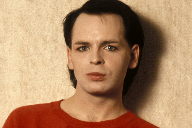 Lendário músico de synth-pop Gary Numan acredita que a IA acabará com a humanidade