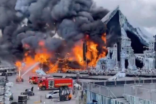 Incêndio destrói palco principal do Tomorrowland às vésperas da abertura oficial